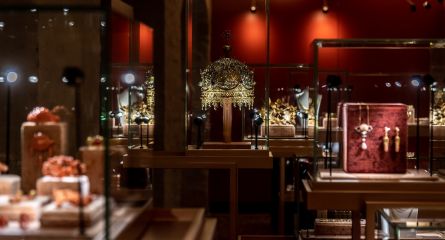The Crown and Breastplate of the Madonna di Monte Berico: a story from Vicenza